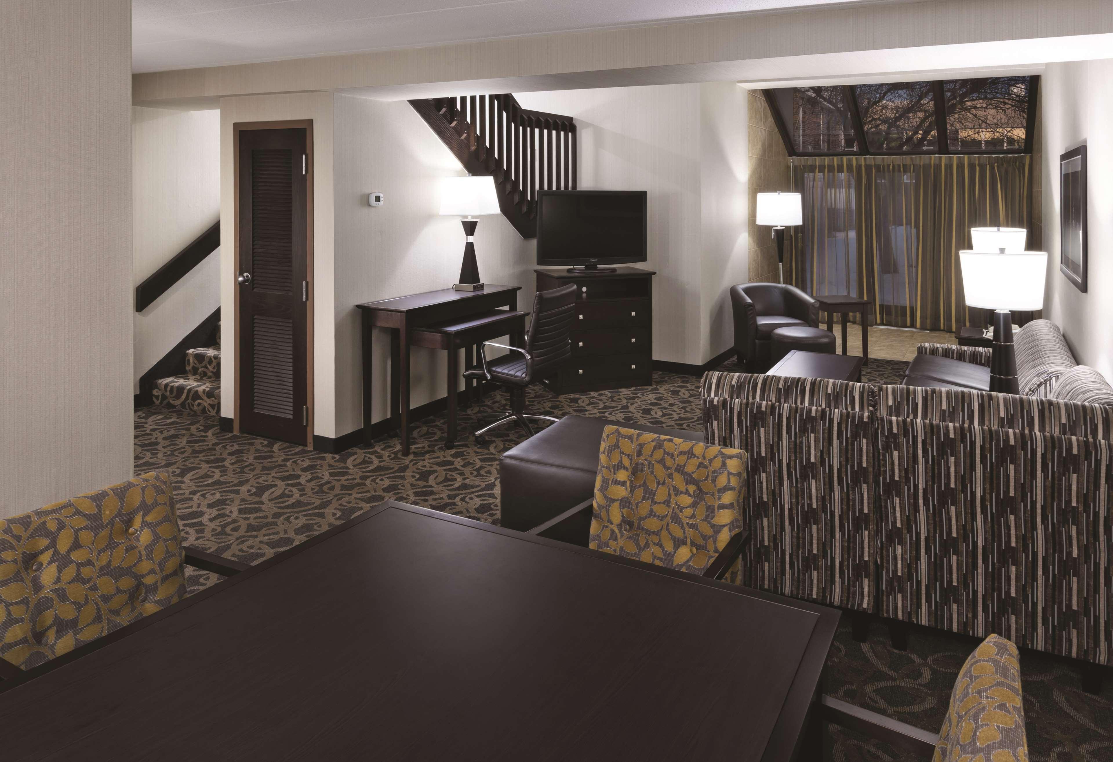 Best Western Ramkota Hotel Aberdeen Exterior foto